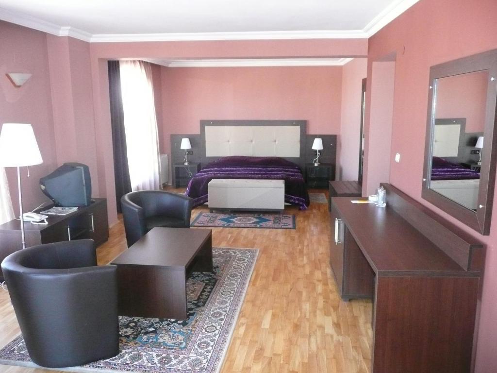 Hotel Consul София Экстерьер фото